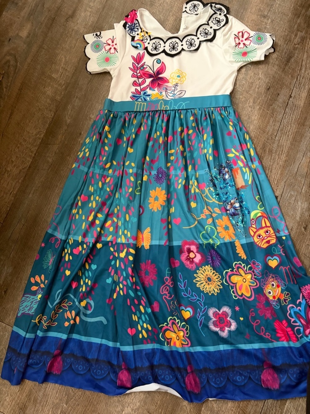 Encanto Mirabel Girls Dress & Bag - Picture 3 of 5